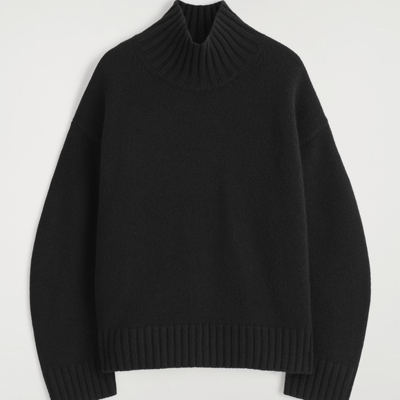 COS Sweaters - COS Chunky Pure Cashmere Mock-Neck Sweater Black Size Medium
